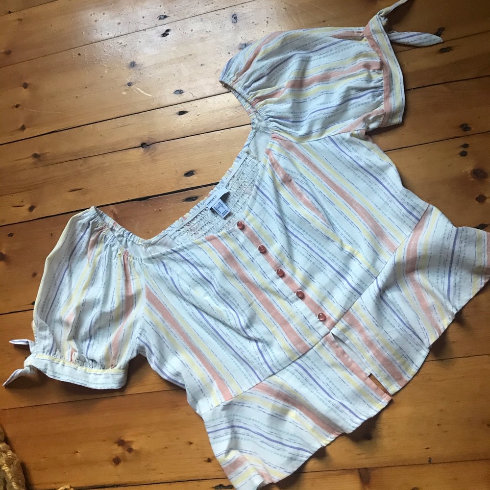 NEVER WORN F21 top